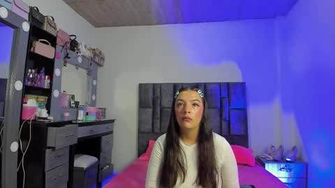 Perla online show from 1, 12, 2025