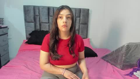 Perla online show from 25, 5, 2026