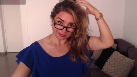 Snapshot of esperanza86_ chatting on 29, 12, 2024 Juliana online show from 29, 12, 2024