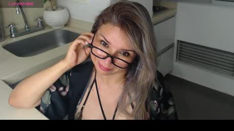 Snapshot of esperanza86_ chatting on 6, 2, 2025 Juliana online show from 6, 2, 2025