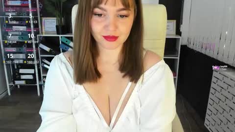 Ava online show from 9, 9, 2025