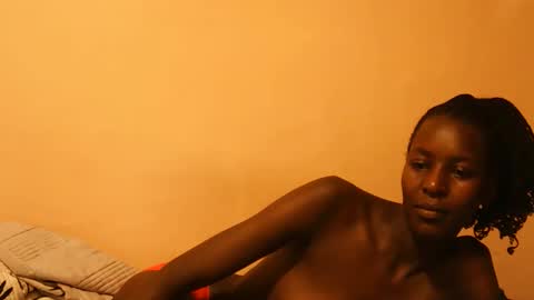 Snapshot of essie_n chatting on 24, 10, 2025 Eddah online show from 24, 10, 2025