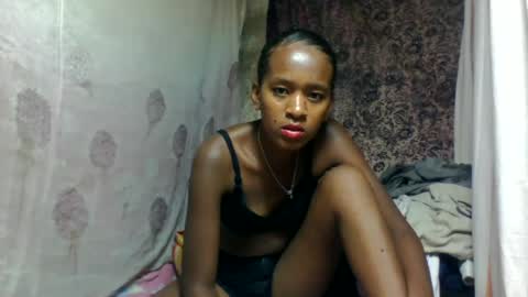 Snapshot of estancelee chatting on 15, 6, 2026 estancelee online show from 15, 6, 2026