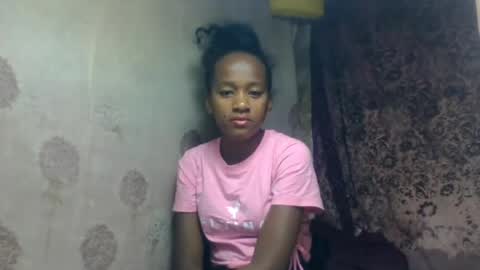 Snapshot of estancelee chatting on 20, 6, 2026 estancelee online show from 20, 6, 2026