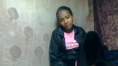 Snapshot of estancelee chatting on 21, 6, 2026 estancelee online show from 21, 6, 2026