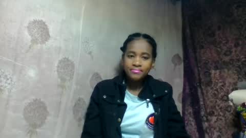 Snapshot of estancelee chatting on 4, 7, 2026 estancelee online show from 4, 7, 2026