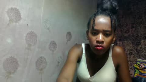 Snapshot of estancelee chatting on 4, 7, 2026 estancelee online show from 4, 7, 2026