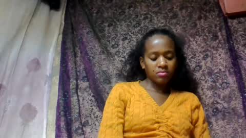 Snapshot of estancelee chatting on 18, 7, 2026 estancelee online show from 18, 7, 2026