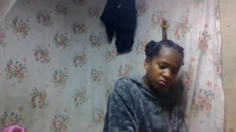 Snapshot of estancelee chatting on 30, 7, 2026 estancelee online show from 30, 7, 2026