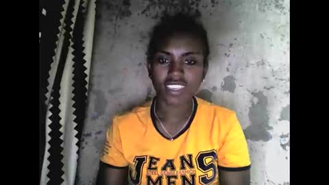 Snapshot of estanie chatting on 8, 9, 2025 estanie online show from 8, 9, 2025