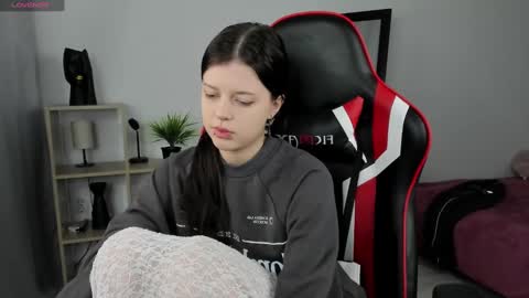 Snapshot of este_ria chatting on 6, 12, 2024 esteria online show from 6, 12, 2024