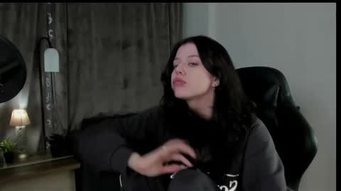 Snapshot of este_ria chatting on 8, 12, 2024 esteria online show from 8, 12, 2024