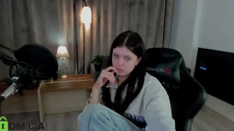 Snapshot of este_ria chatting on 12, 12, 2024 esteria online show from 12, 12, 2024