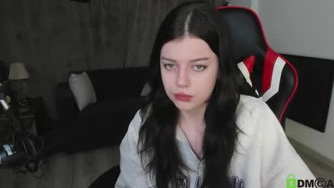 Snapshot of este_ria chatting on 2, 1, 2025 esteria online show from 2, 1, 2025