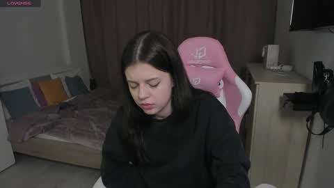 Snapshot of este_ria chatting on 7, 1, 2025 esteria online show from 7, 1, 2025