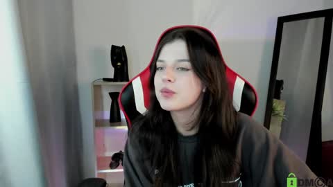 Snapshot of este_ria chatting on 18, 1, 2025 esteria online show from 18, 1, 2025