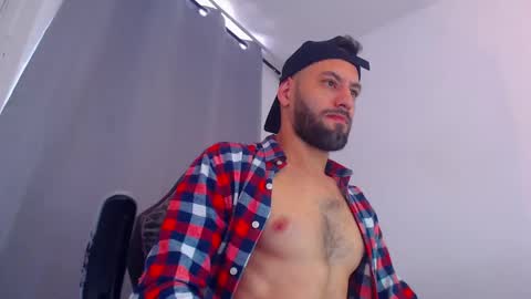 esteban online show from 19, 2, 2025