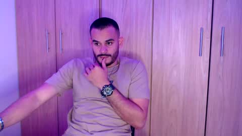Snapshot of esteban_fer chatting on 12, 2, 2025 Esteban Fernandez online show from 12, 2, 2025