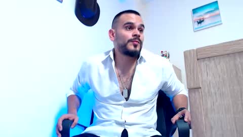 Esteban Fernandez online show from 7, 2, 2026