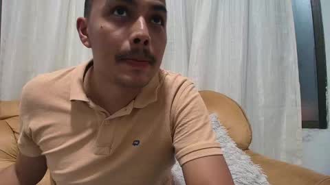 Snapshot of estebancot0314 chatting on 12, 11, 2025 Esteban online show from 12, 11, 2025