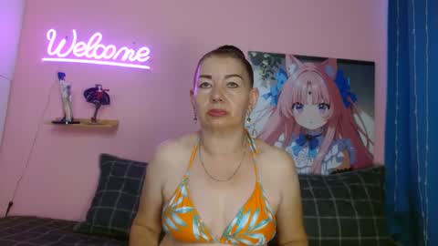estefania_344 online show from 11, 10, 2025