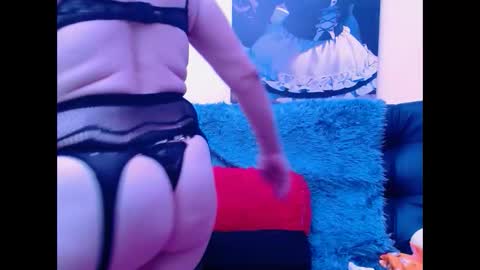 estefania_344 online show from 22, 10, 2025