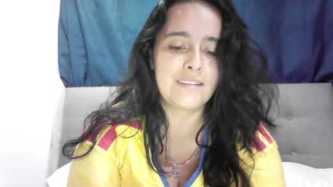 estefany_magic online show from 4, 7, 2026