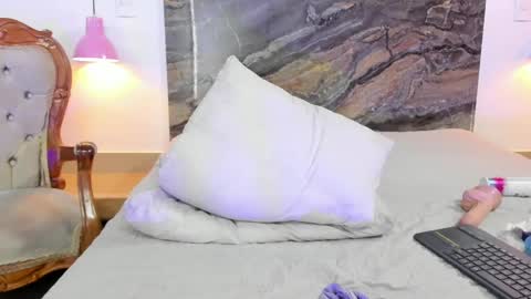 Stefy online show from 2, 3, 2025