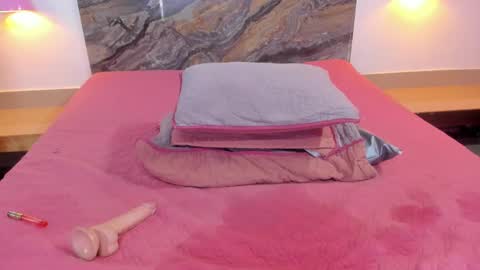 Stefy online show from 4, 3, 2025