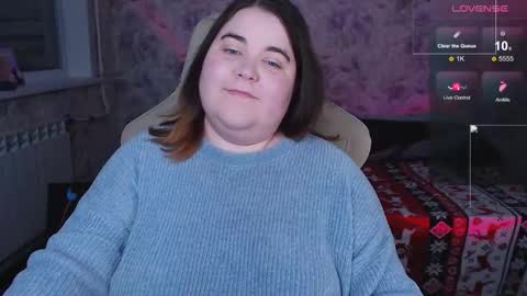 Snapshot of estelle_hicks chatting on 4, 11, 2025 estelle_hicks online show from 4, 11, 2025