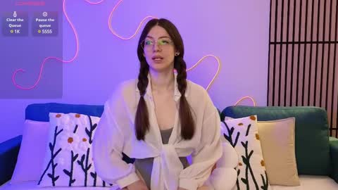 Ester online show from 23, 2, 2025