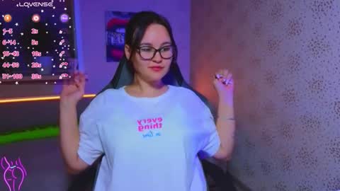 EsterPlayful online show from 13, 9, 2025