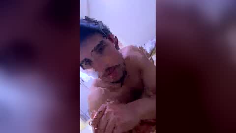 Snapshot of estetikmen chatting on 17, 5, 2026 Estetikmen online show from 17, 5, 2026