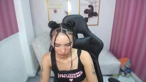 Snapshot of esther_toro_b chatting on 14, 12, 2024 esther_toro_b online show from 14, 12, 2024