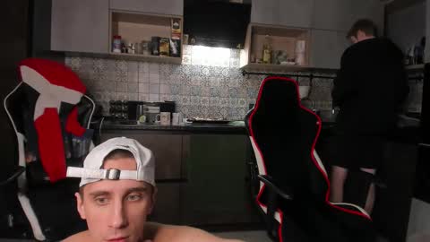 Snapshot of esthetics_boys chatting on 11, 2, 2026 LOUIS online show from 11, 2, 2026