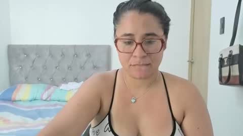Snapshot of estrellajunior chatting on 18, 5, 2026 estrellajunior online show from 18, 5, 2026