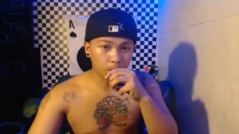 Snapshot of esward_tynn chatting on 11, 11, 2025 im esward tynn online show from 11, 11, 2025