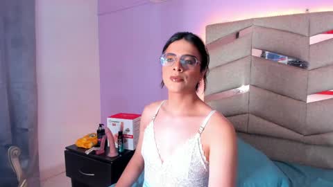Eterea online show from 5, 3, 2025