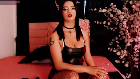 Snapshot of eternal_moonqs chatting on 8, 7, 2026 Moon online show from 8, 7, 2026