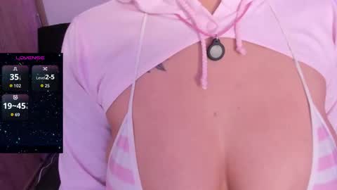 Snapshot of eternalmuse chatting on 4, 12, 2025 eternalmuse online show from 4, 12, 2025