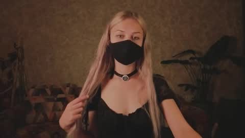 Snapshot of eternalophelia chatting on 26, 5, 2026 Sophia online show from 26, 5, 2026