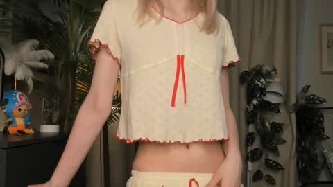 Snapshot of eternity_cuite chatting on 19, 2, 2026 Natalie online show from 19, 2, 2026