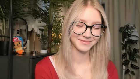 Snapshot of eternity_cuite chatting on 25, 2, 2026 Natalie online show from 25, 2, 2026