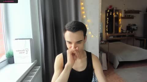 ethan_harris1 online show from 13, 12, 2024