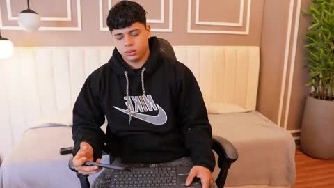 ethan_occonor online show from 12, 5, 2026