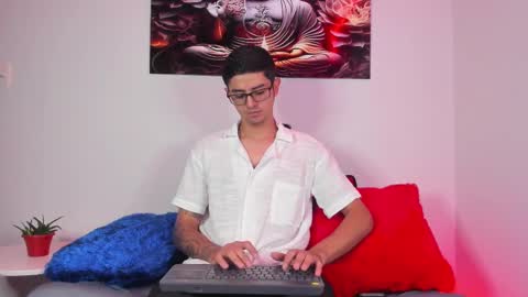 Snapshot of ethan_sai01 chatting on 14, 2, 2025 ETHAN SAI online show from 14, 2, 2025