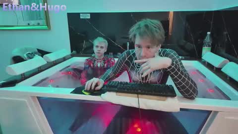 Hugo and Ethan online show from 20, 4, 2026