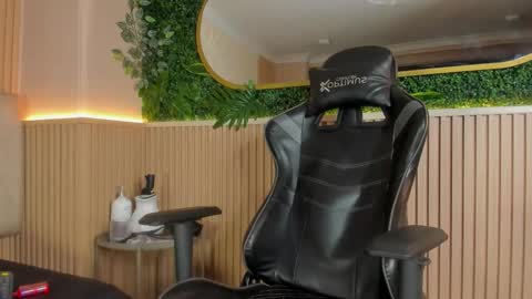 Snapshot of ethanlowell chatting on 5, 2, 2026 ethanlowell online show from 5, 2, 2026