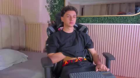 Snapshot of ethanlowell chatting on 18, 2, 2026 ethanlowell online show from 18, 2, 2026