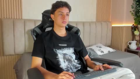 Snapshot of ethanlowell chatting on 25, 2, 2026 ethanlowell online show from 25, 2, 2026